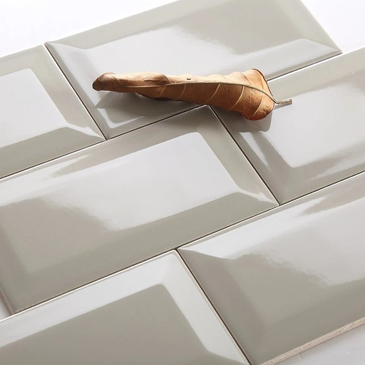 Bevel in Light Grey